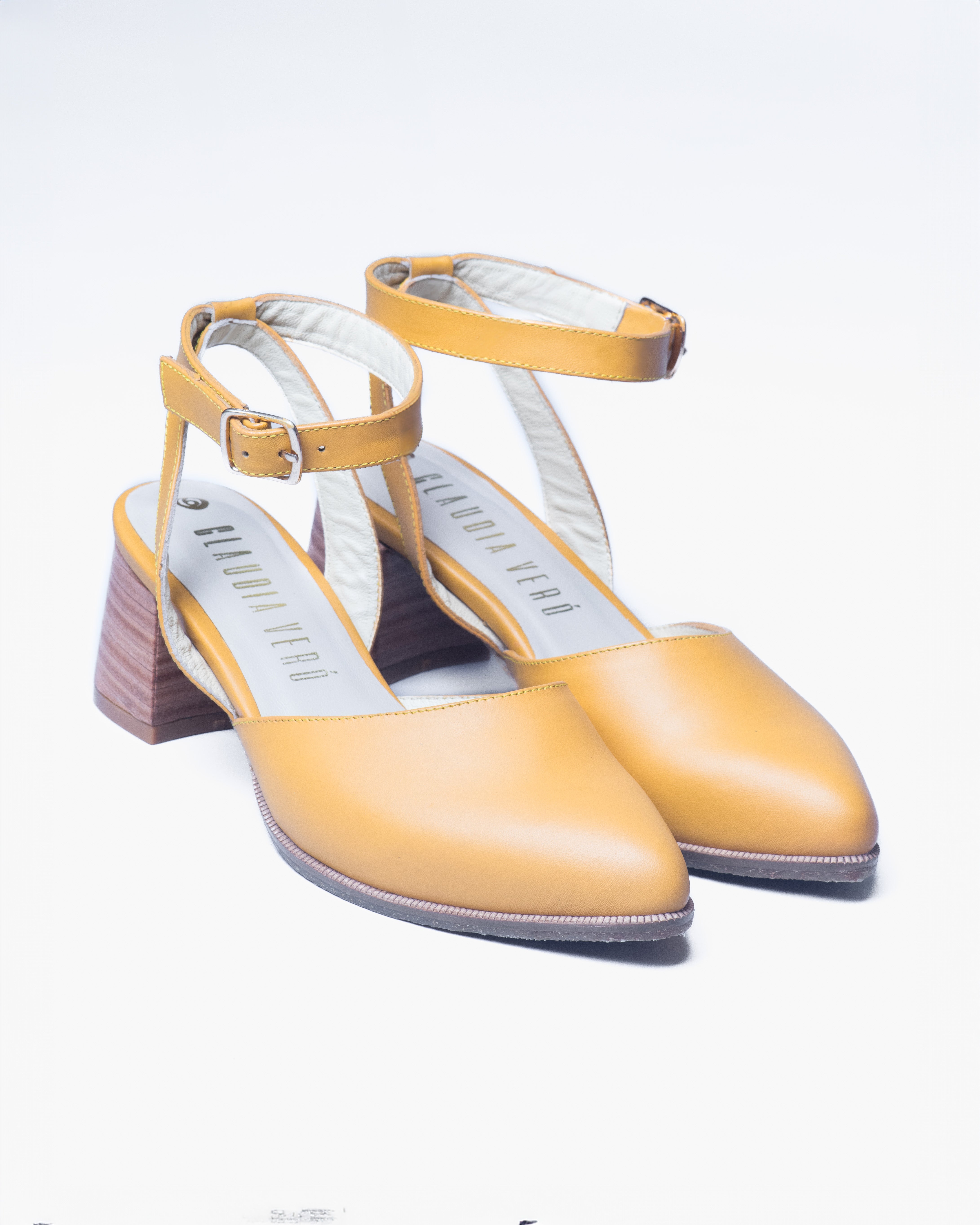 Sandalias mostaza de cuero para mujer - Sahara